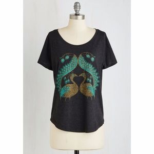 Modcloth Gold Teal Peacock Tee 💯 Cute!